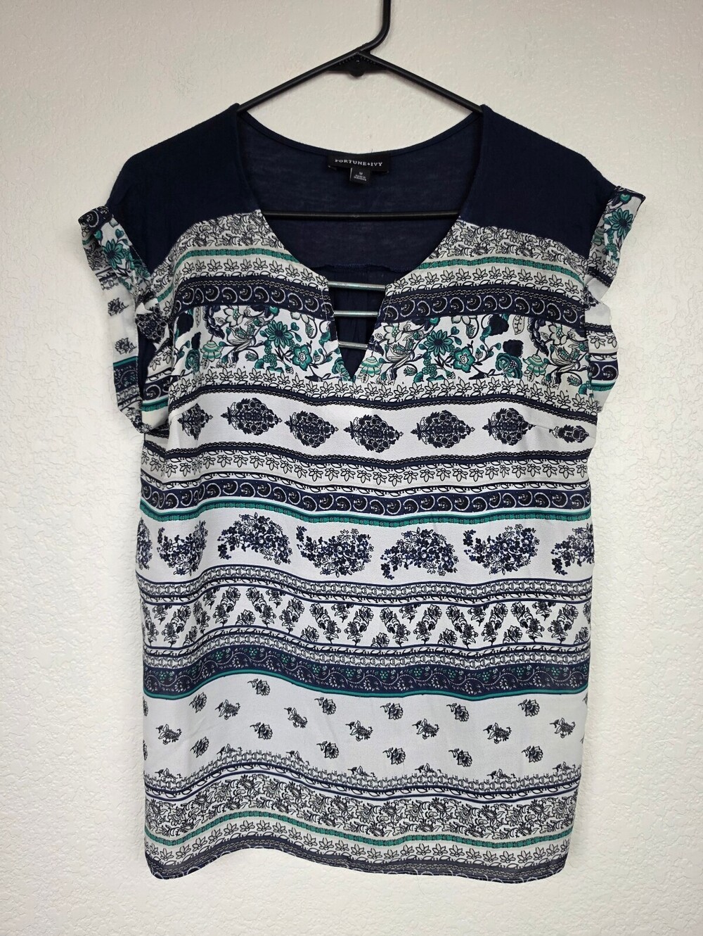 Fortune + Ivy Women's Medium Floral Top